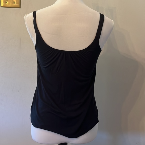 Comfortable soft and sheer tank top - Picture 2 of 3